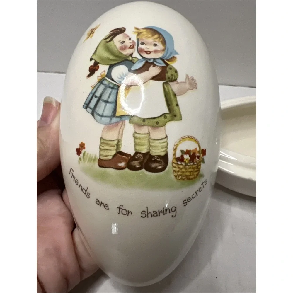 Vintage McNees Covered Egg Dish Trinket Box with Lid #M-319